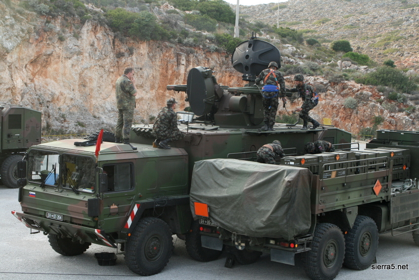 Raketna baterija Roland v sestavi 9. Bataljona zračne obrambe na vaji na Kreti leta 2008