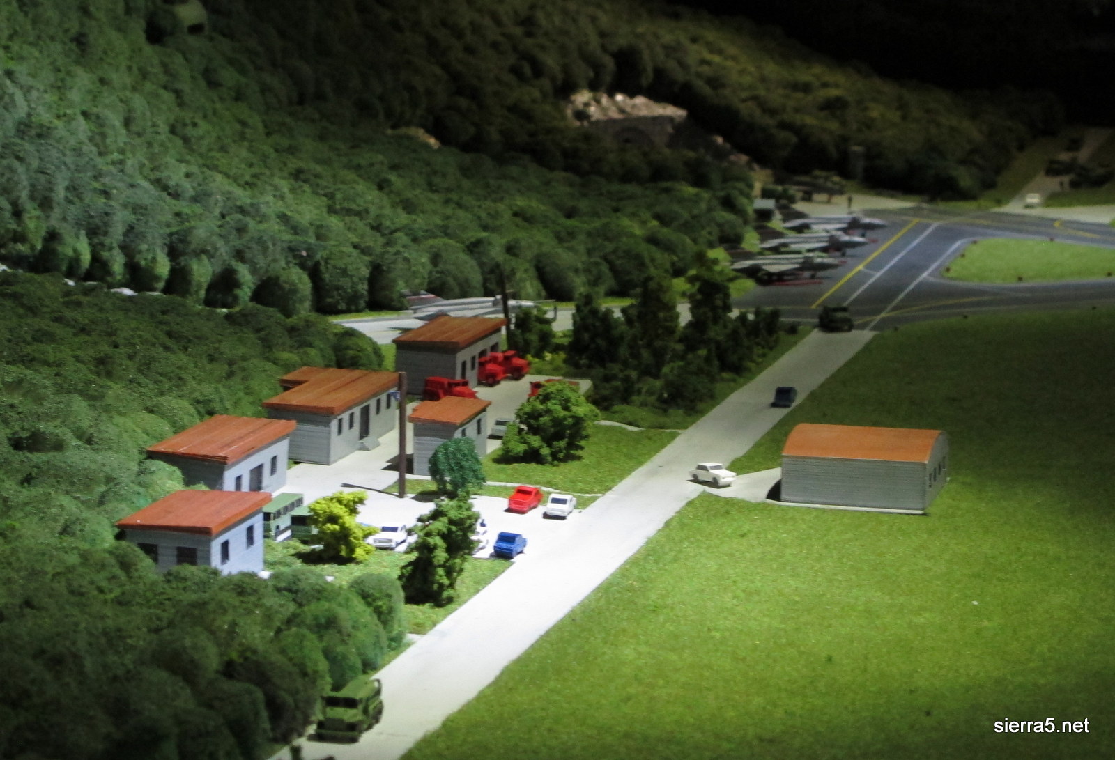 Podrobnosti so izdelane s tridimenzionalnim tiskalnikom.