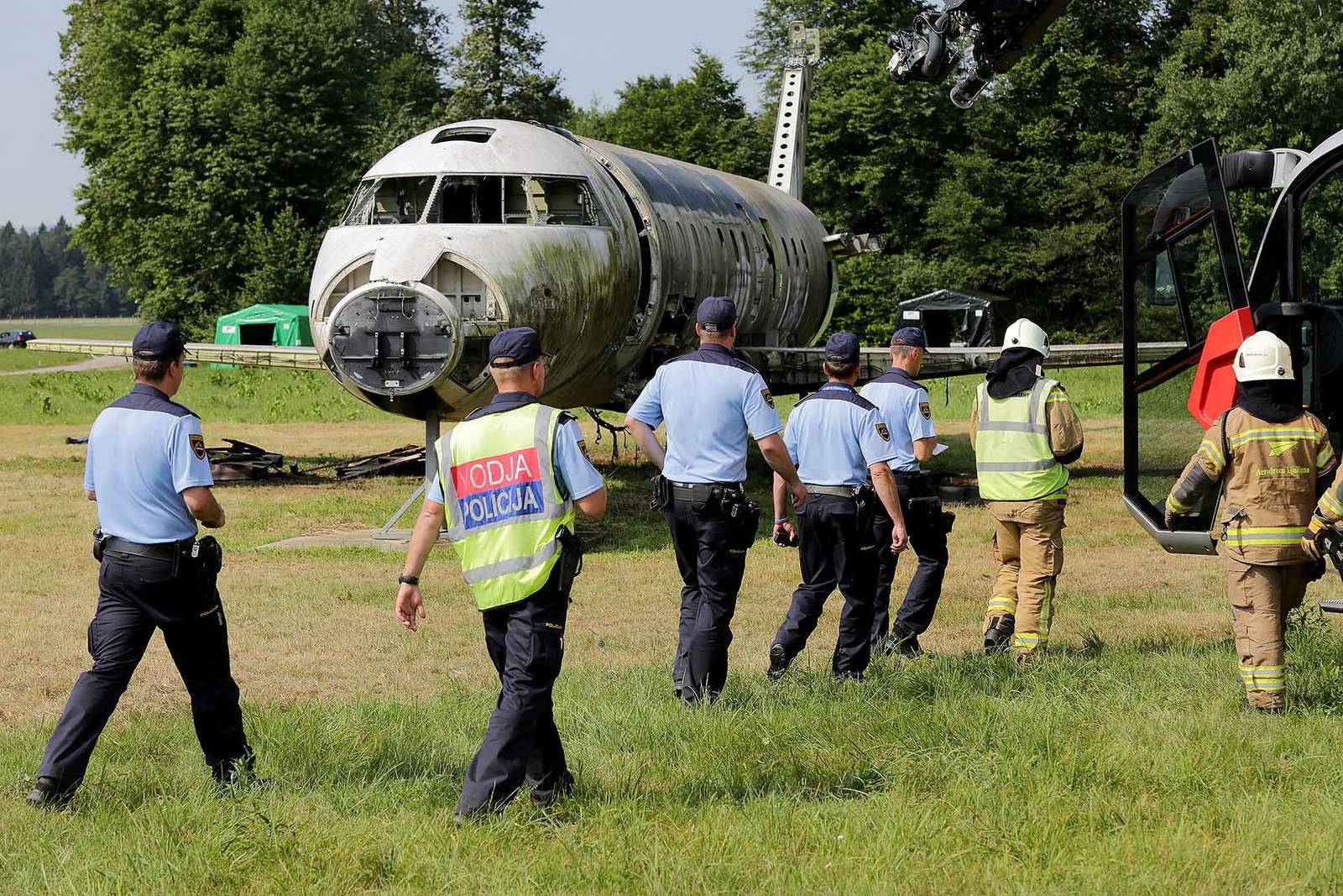 Kraj nesreče so si ogladali tudi policisti