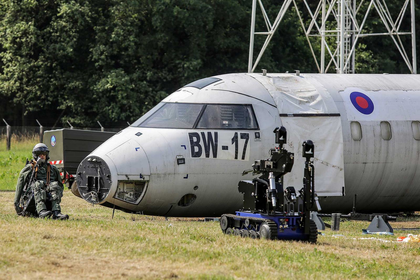 Teren je pregledal tudi robot