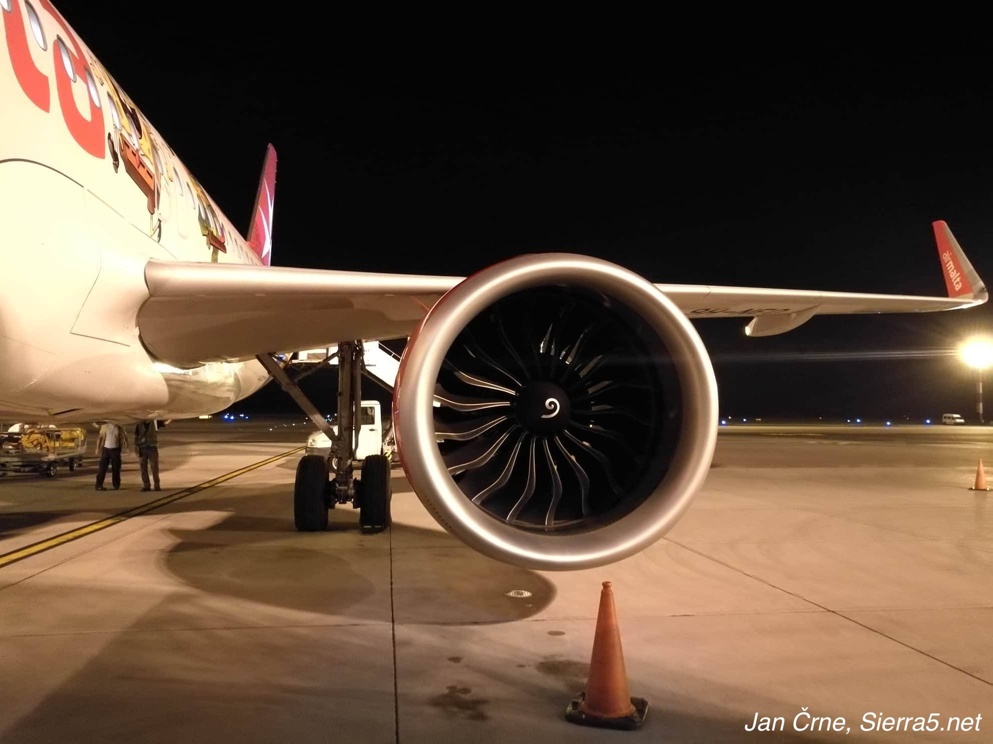 Airbus A320neo Air Malta engine