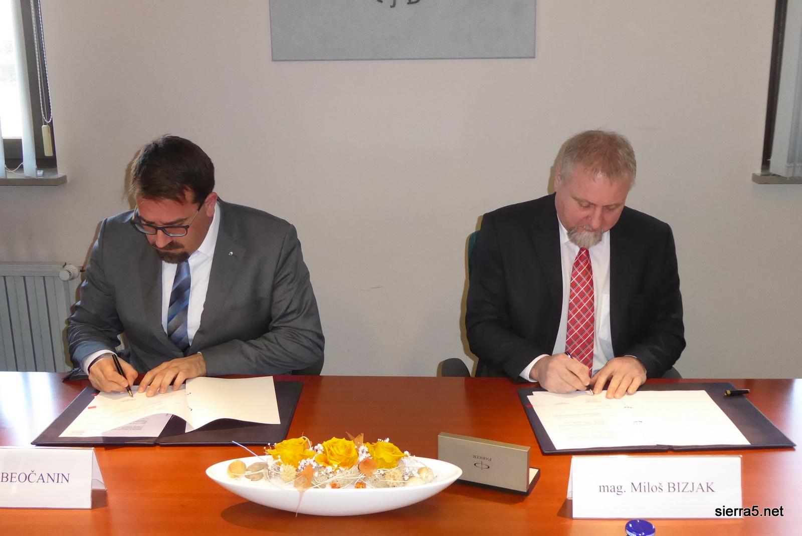 Podpis pisma o nameri župan Beočanin in DS Bizjak