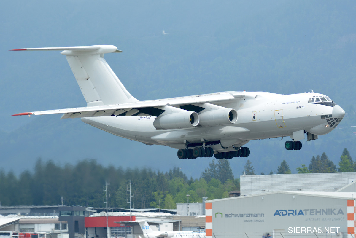 Vzlet Ilyushina IL76 proti Ukrajini