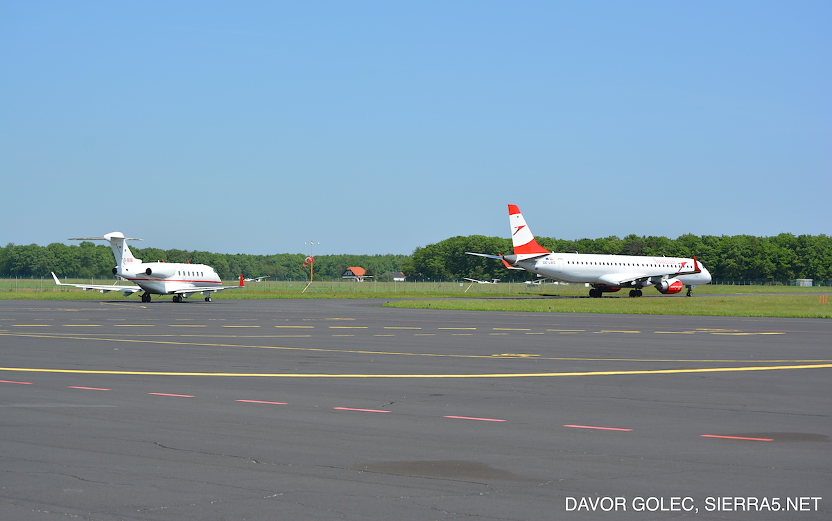 Čakanje na odhod za stezo 14 na mariborskem letališču