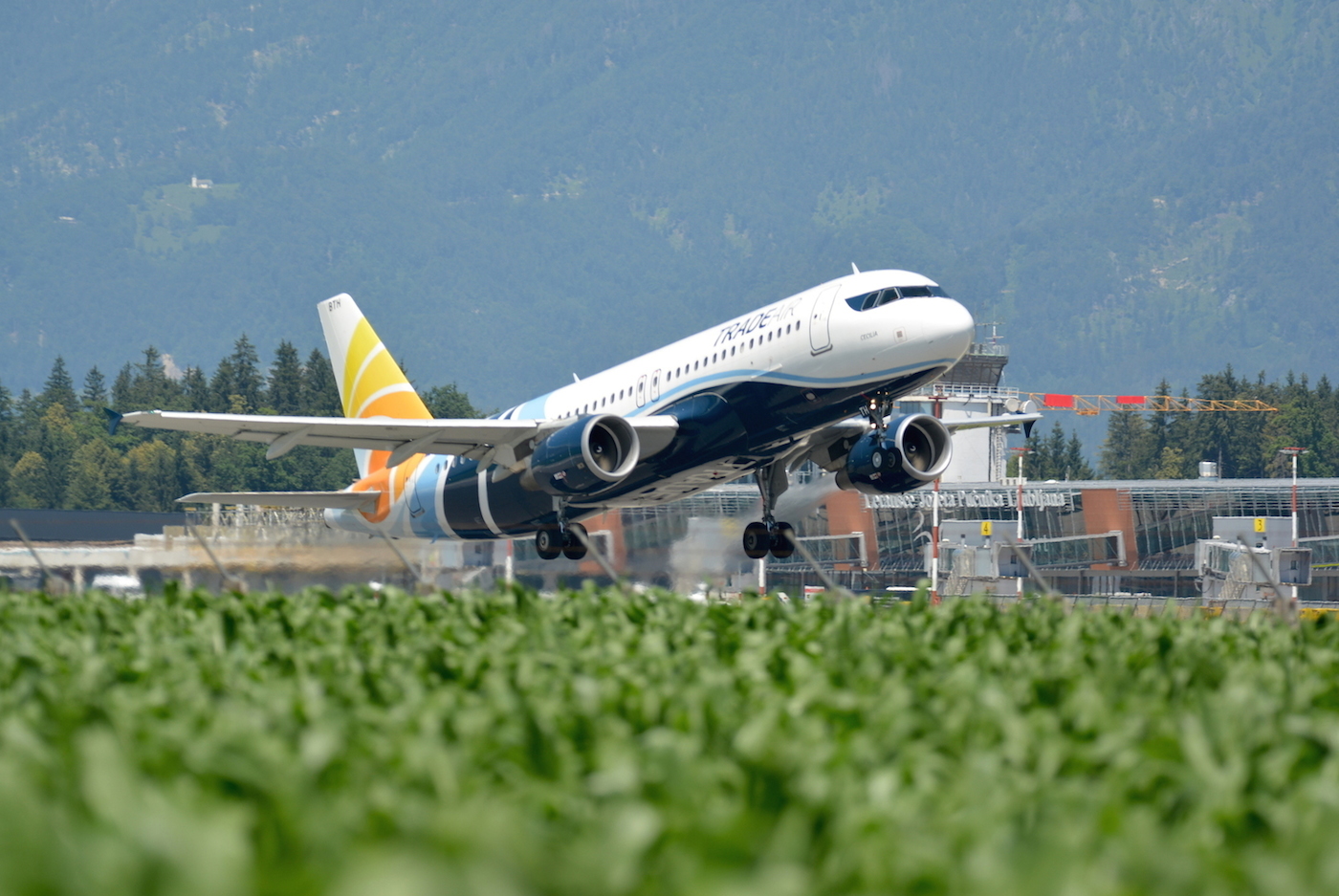 Edino bazirano potniško letalo na Brniku to poletje