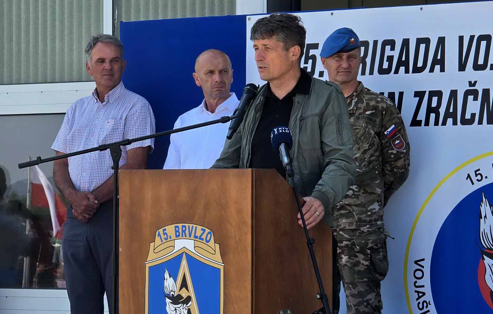 Minister za obrambo mag. Borut Sajovic