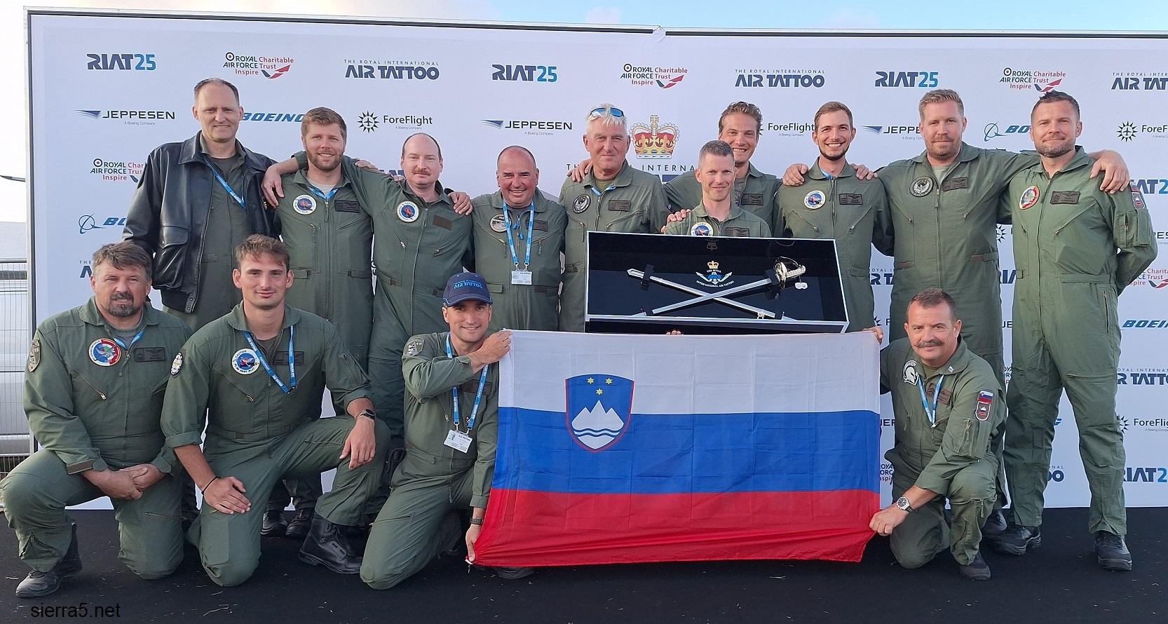 air tatoo ekipa SV 20250720 194434