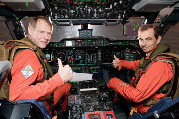 A400M kokpit a400m_kokpit.jpg