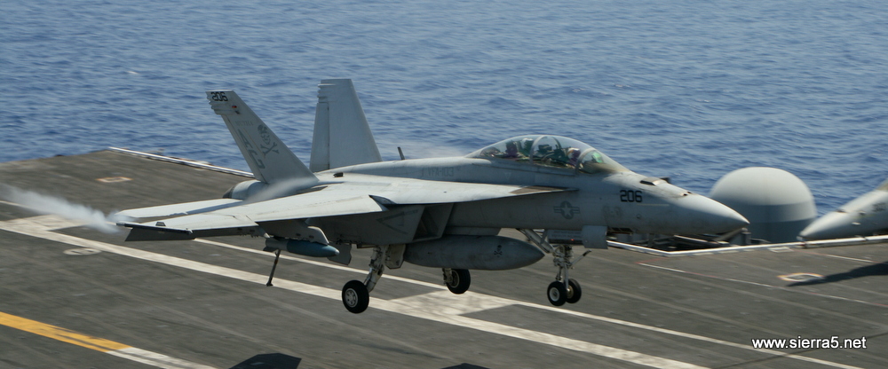 fa-18_super_hornet_img_8241.jpg