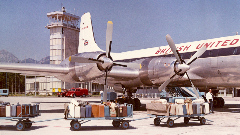 brnik_je_bil_namembno_letalisce_za_stevilne_britanske_carterske_prevoznike_arhiv_al-001.jpg
