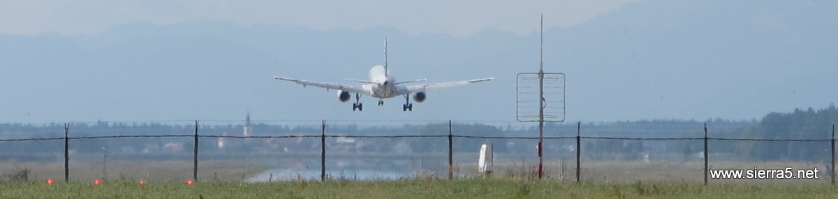 lju_landing_img_3483.jpg