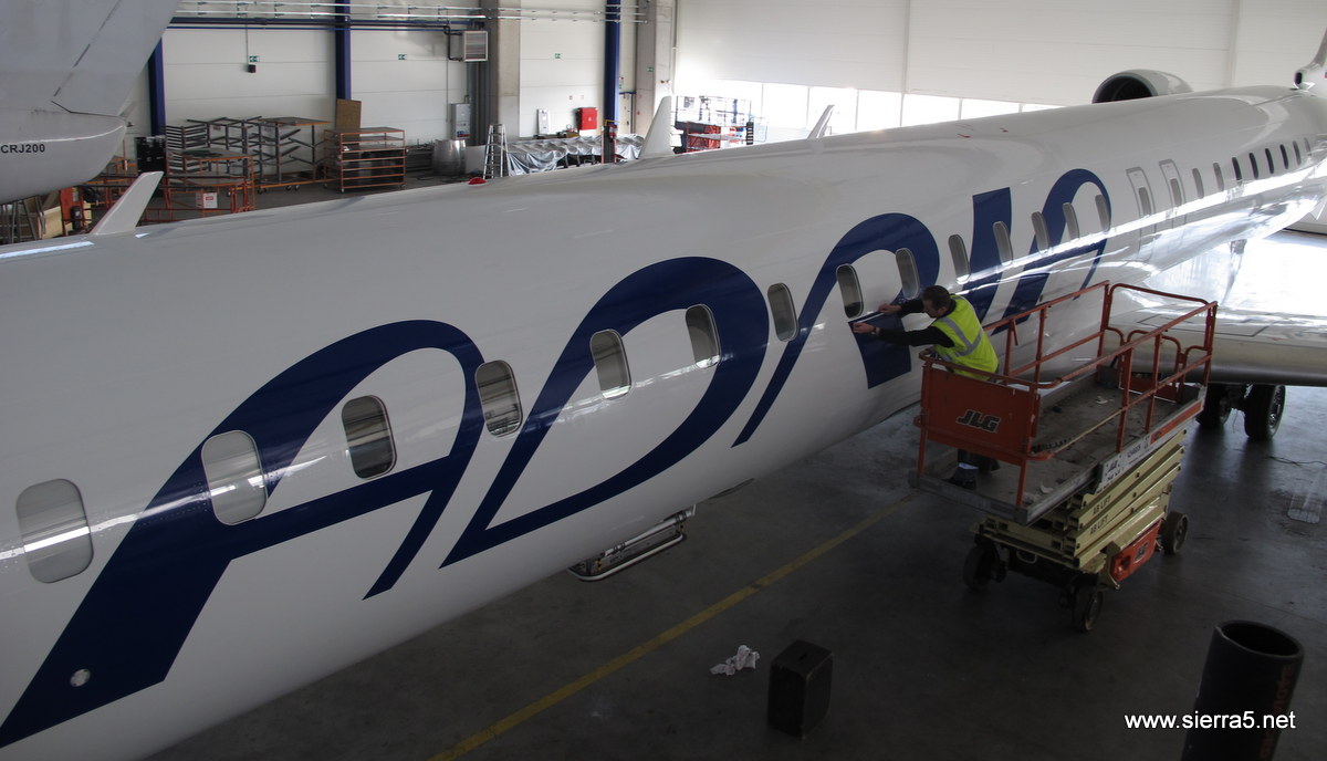 adr_crj_900_s5_aau_img_6178.jpg