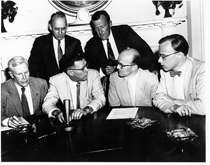 Napoved prve izstrelitve umetnega satelita Sputnik 1 vir NASA napoved_prve_izstreliotve_umetnega_satelita.jpg
