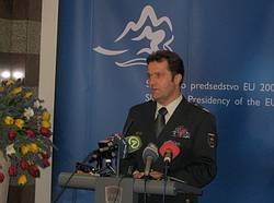 pc-9_korez.jpg