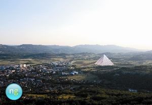 piramida v vipavski dolini slika3 36 b vir vecer piramid_v_vipavski_dolini_slika3_36_b_vir_vecer.jpg