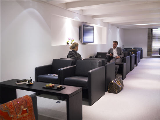 star_alliance_lounge_paris3.jpg