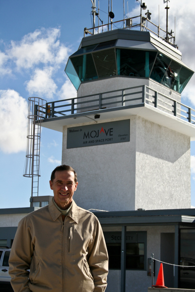 brian_binnie_na_letaliki_plo_adi_mojave_air__spaceport.jpg