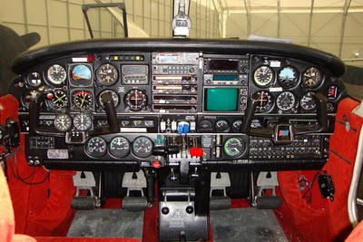kokpit_piper_seneca_34.jpg